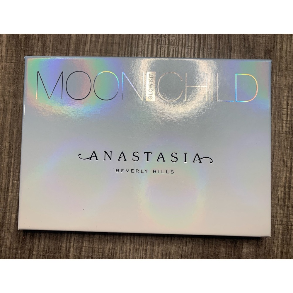 Anastasia Beverly Hills Moon Child Glow Kit